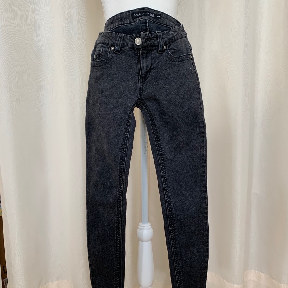 Black Skinny Cropped London Bridge Jeans
